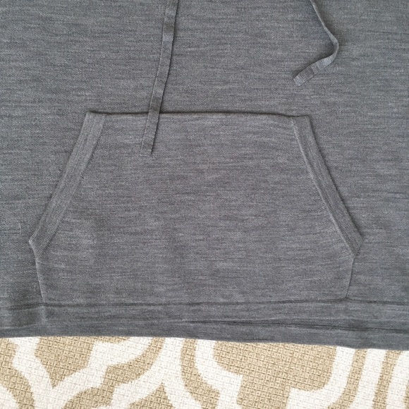 🍋🆕Lululemon All in a Day hooded poncho NWT - Picture 2 of 5